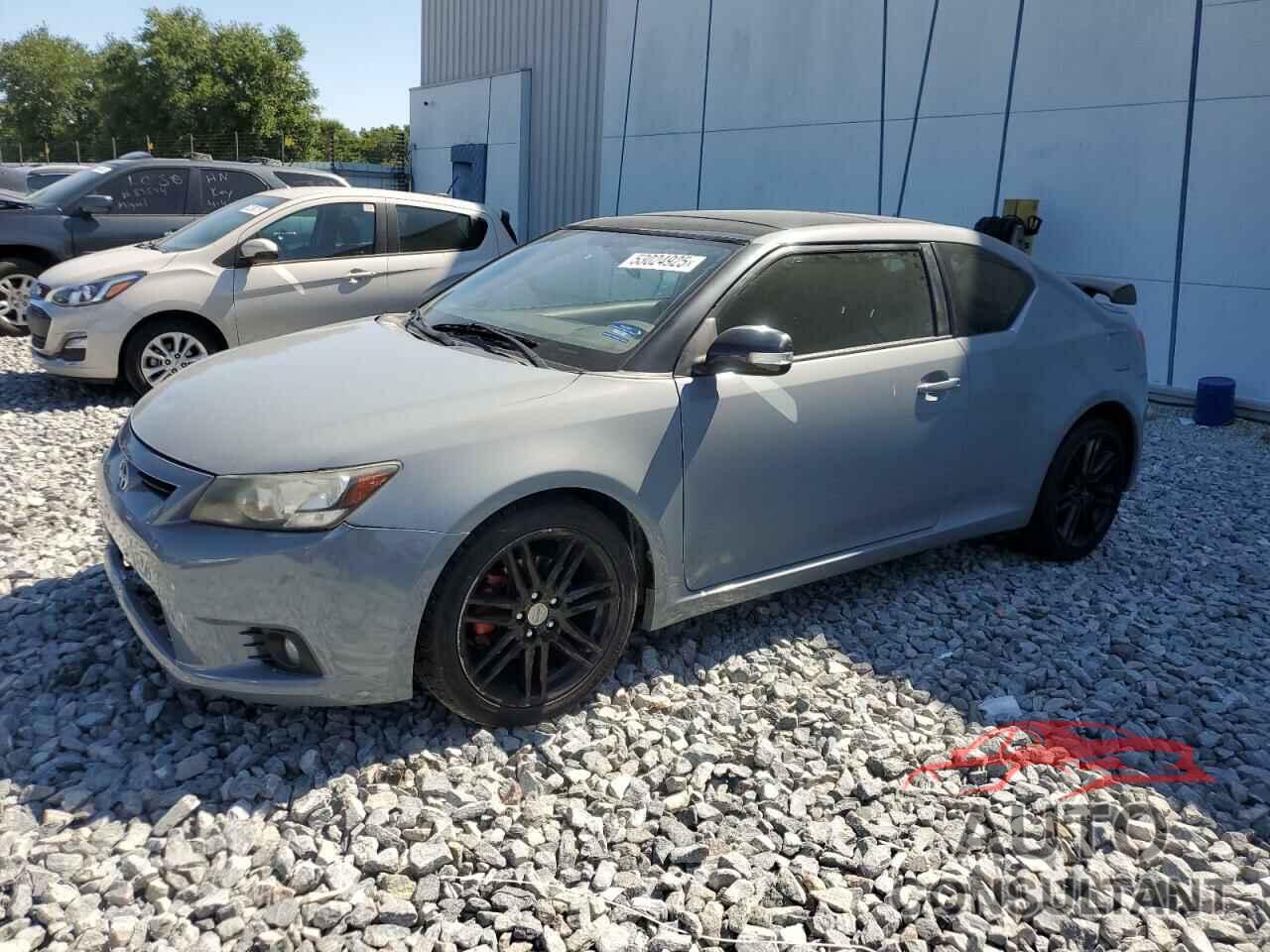 TOYOTA SCION 2011 - JTKJF5C77B3018403