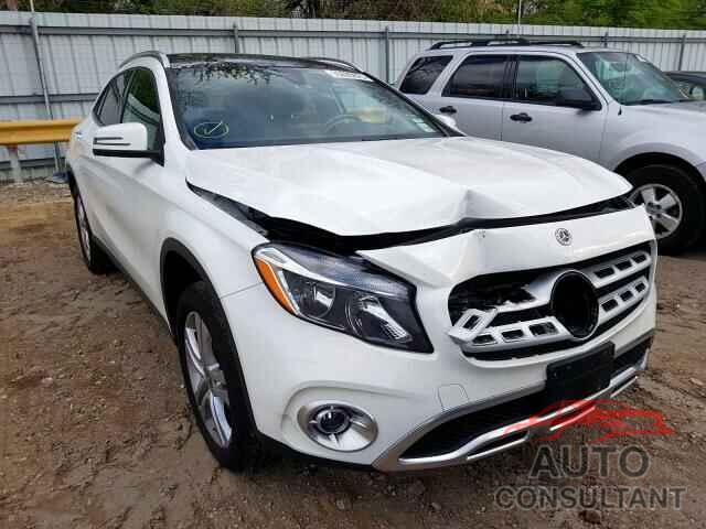 MERCEDES-BENZ GLA-CLASS 2019 - WDCTG4GBXKU013433