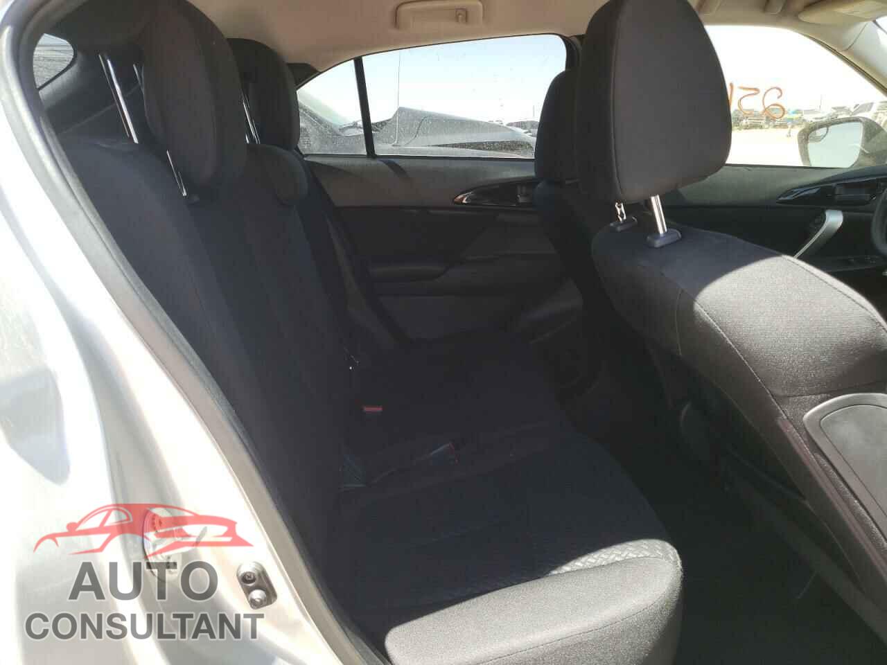 MITSUBISHI ECLIPSE 2018 - JA4AT4AA3JZ045337