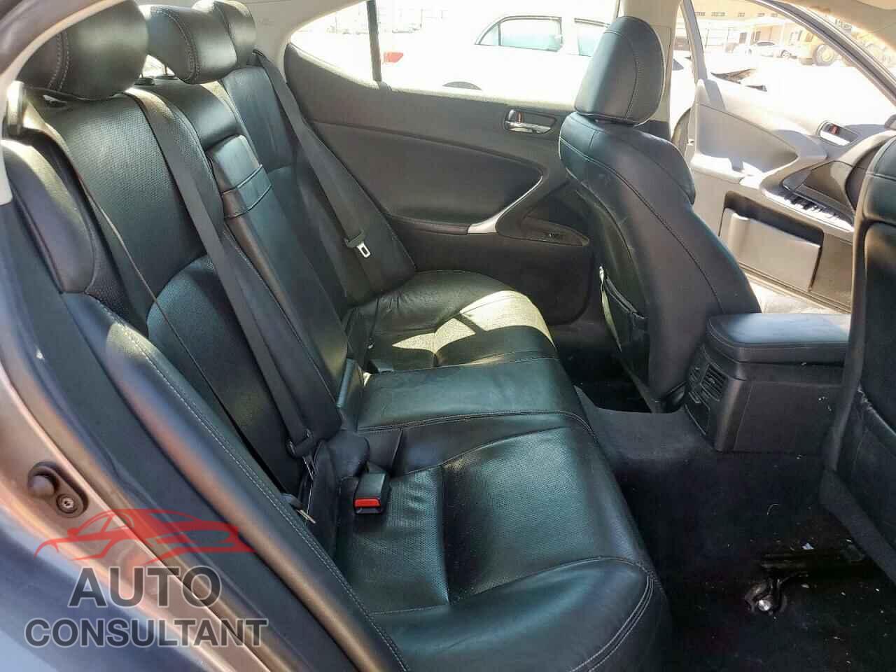 LEXUS IS 2012 - JTHCF5C29C2035648