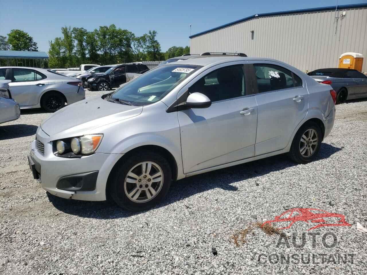 CHEVROLET SONIC 2013 - 1G1JC5SH6D4162525