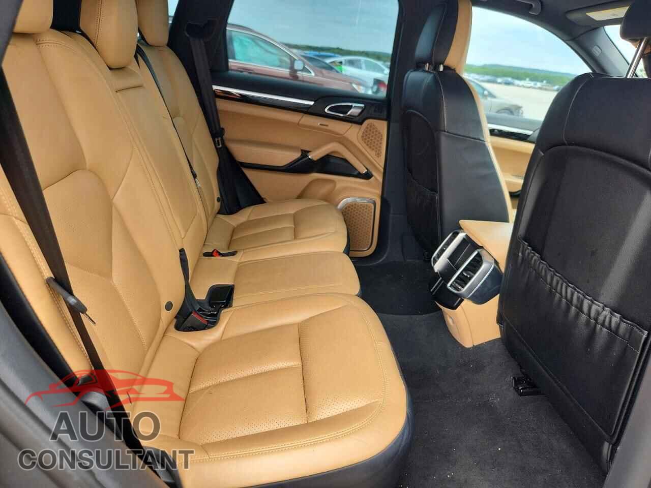 PORSCHE CAYENNE 2015 - WP1AE2A2XFLA53845
