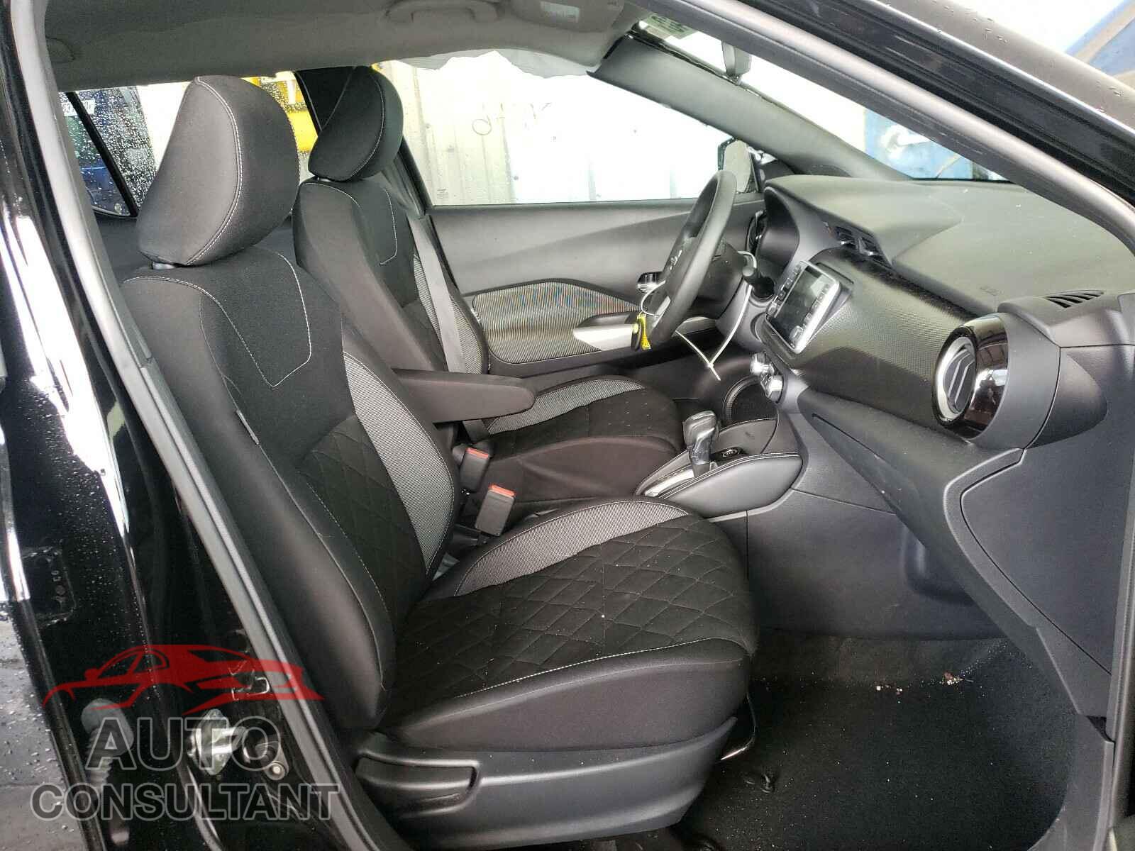 NISSAN KICKS 2019 - 3N1CP5CU3KL519153