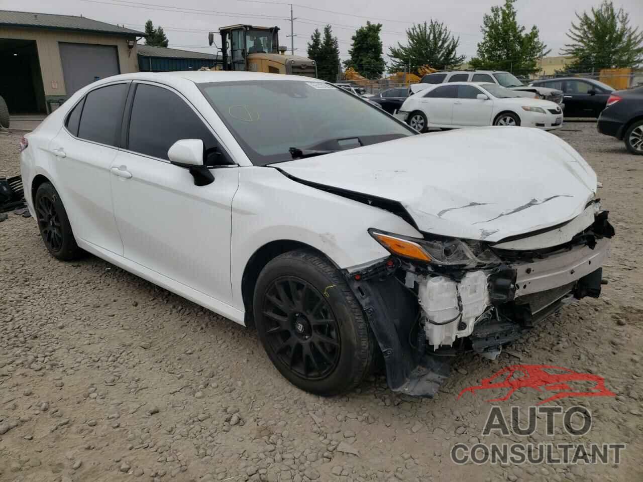 TOYOTA CAMRY 2020 - 4T1C11AK4LU363488