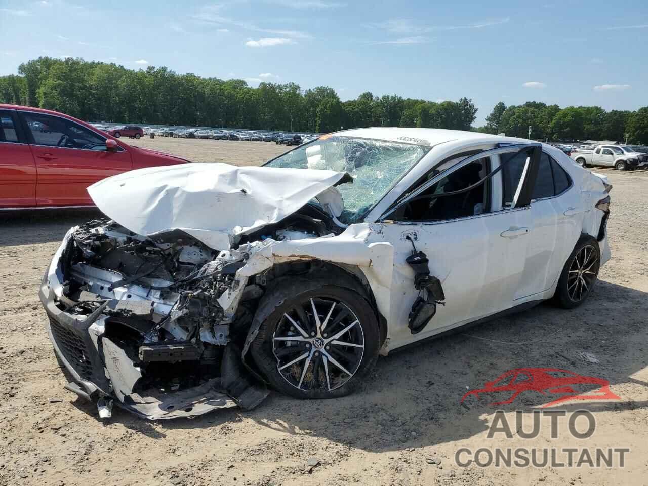 TOYOTA CAMRY 2022 - 4T1G11AK7NU676250