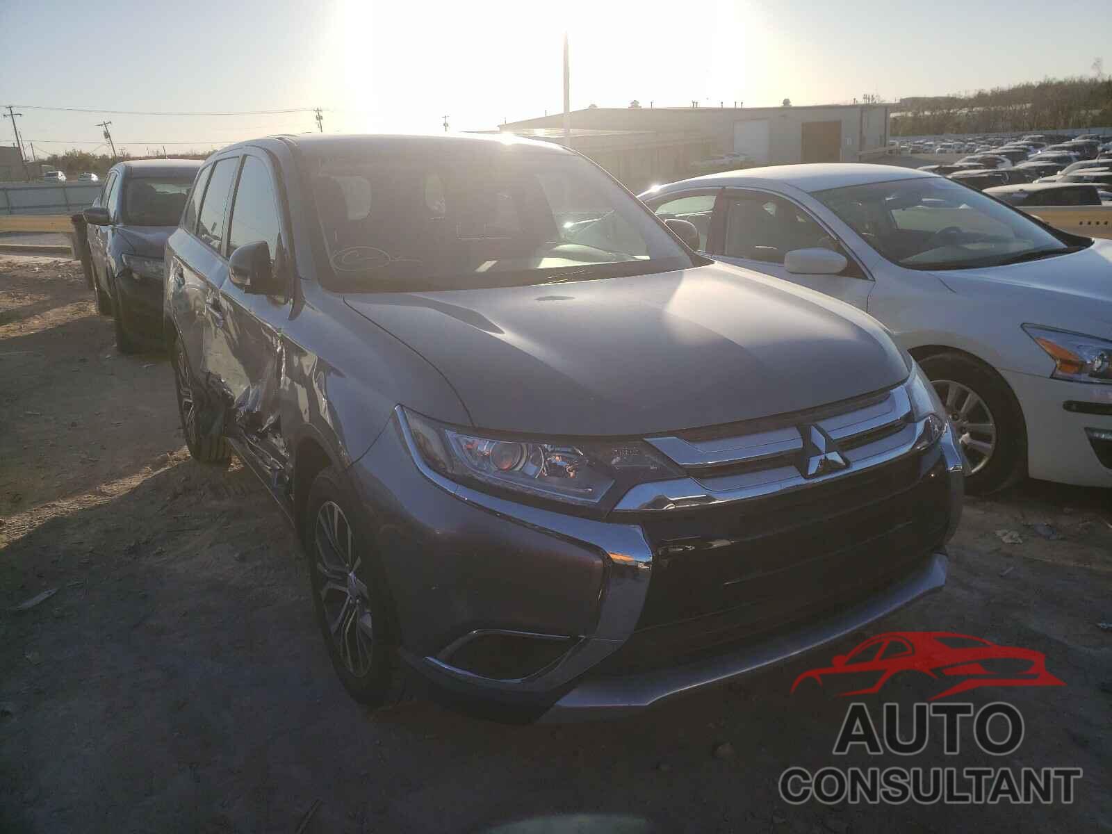 MITSUBISHI OUTLANDER 2018 - JA4AD2A38JJ004476