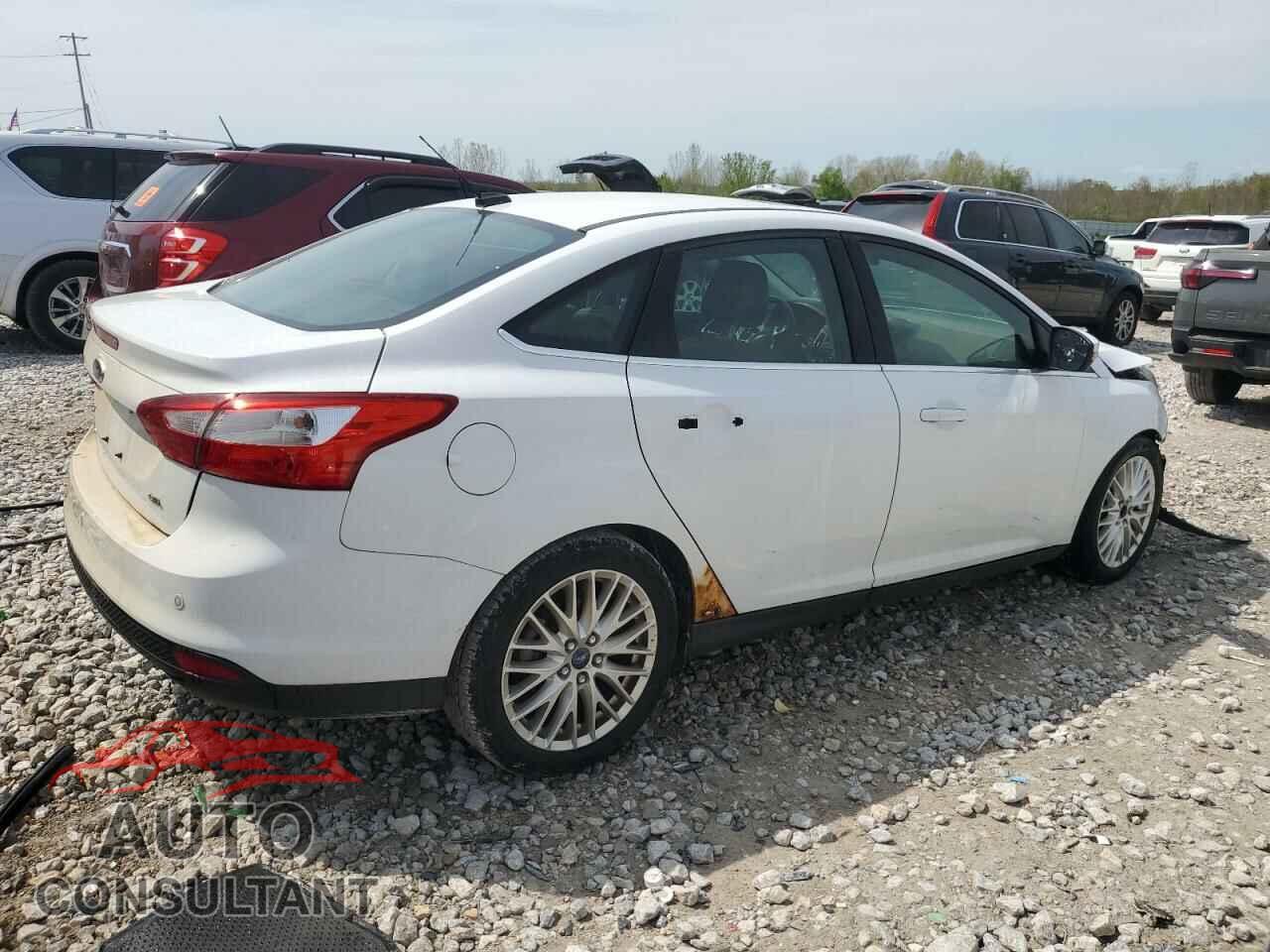 FORD FOCUS 2012 - 1FAHP3H27CL234599