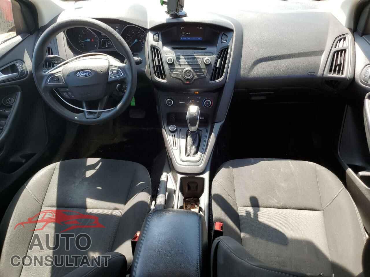 FORD FOCUS 2015 - 1FADP3K23FL384284