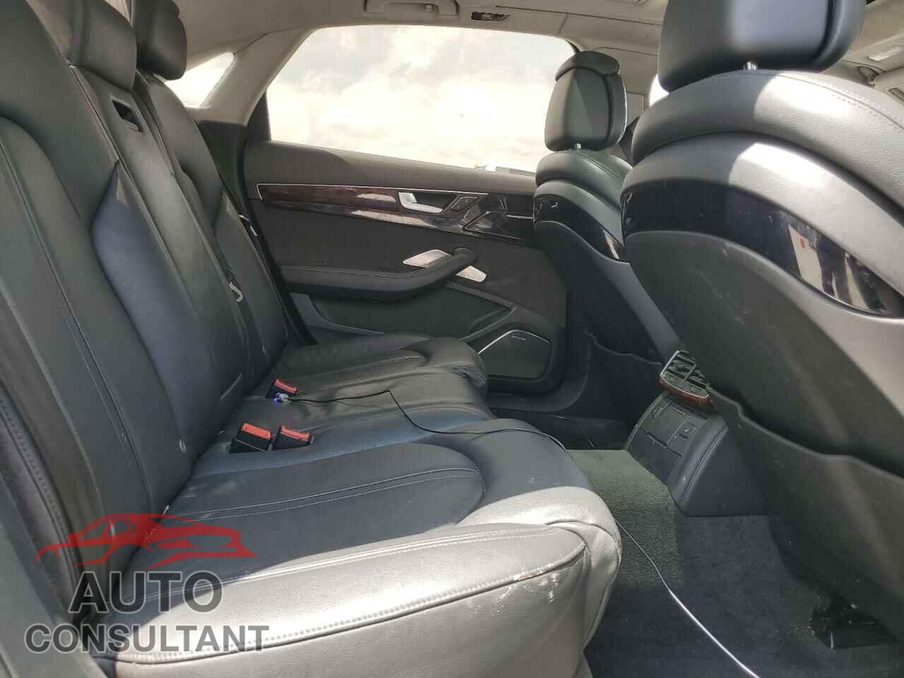 AUDI A8 2011 - WAURVAFD2BN004871