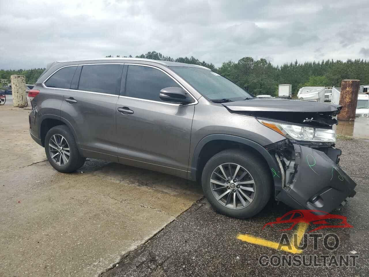 TOYOTA HIGHLANDER 2017 - 5TDKZRFH3HS513428