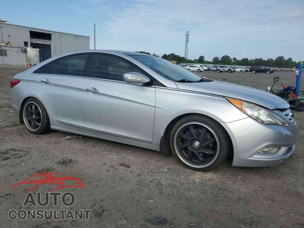 HYUNDAI SONATA 2011 - 5NPEC4AB5CH360599