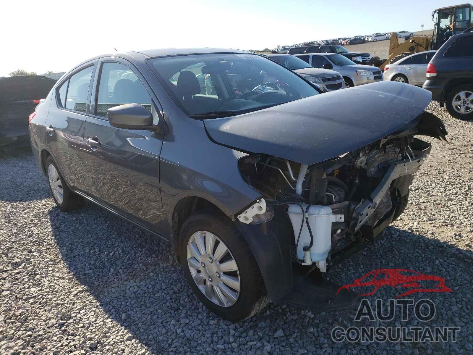 NISSAN VERSA 2018 - 3N1CN7AP3JL855477