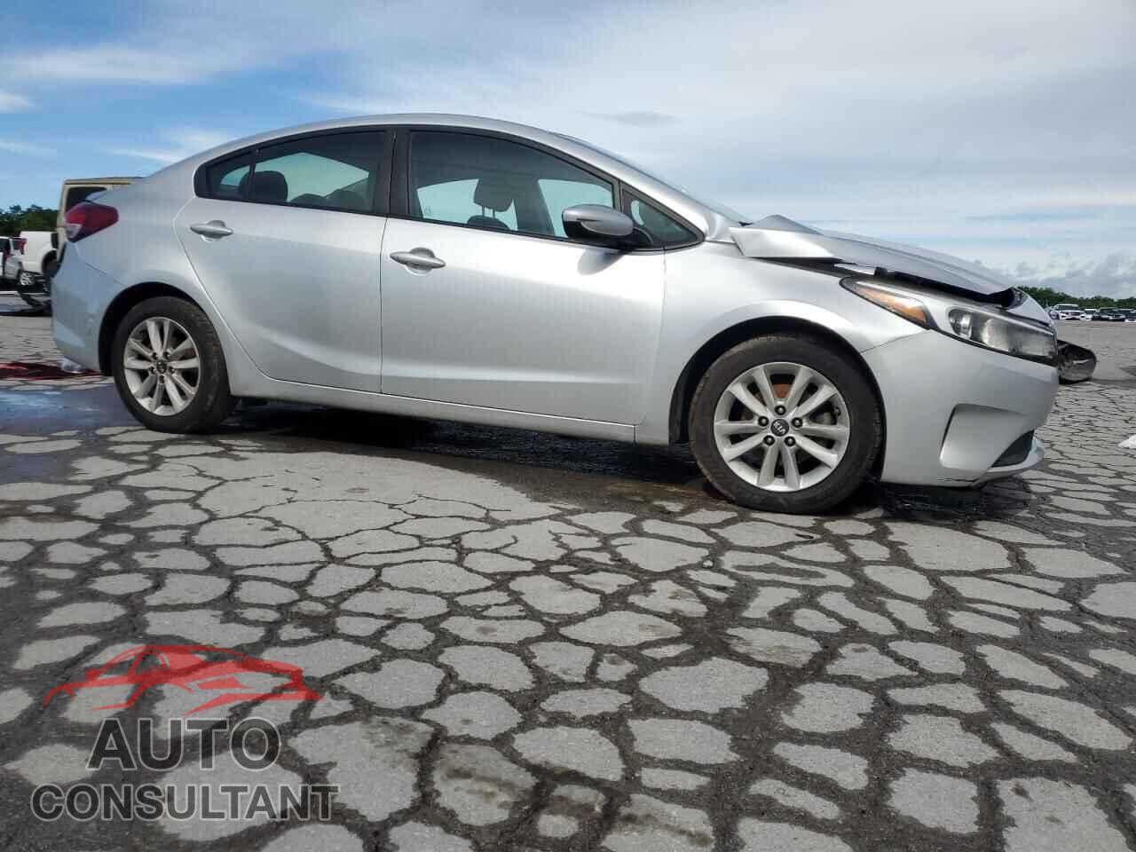 KIA FORTE 2017 - 3KPFL4A70HE020076