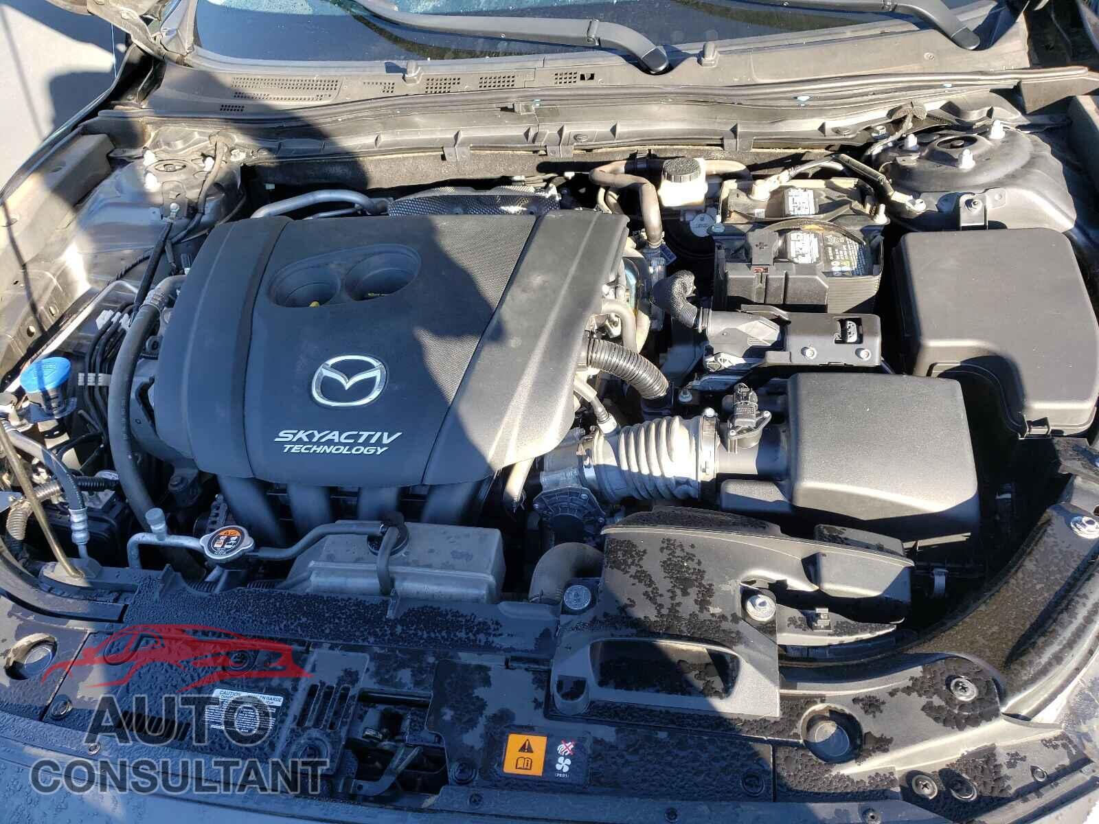 MAZDA 3 2017 - 3MZBN1W3XHM141584