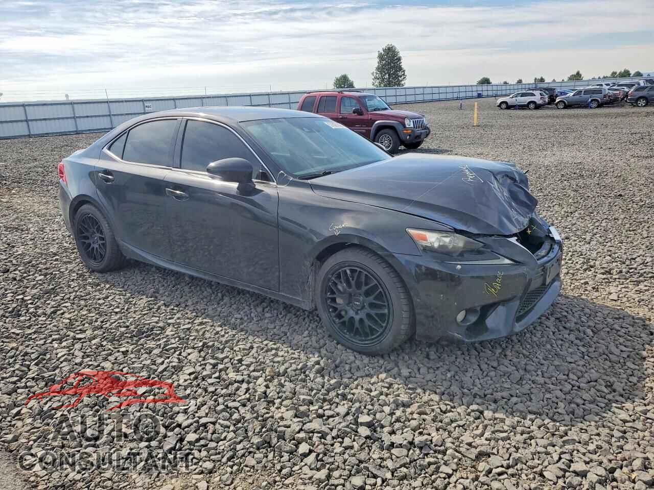 LEXUS IS 2014 - JTHCE1D20E5001450