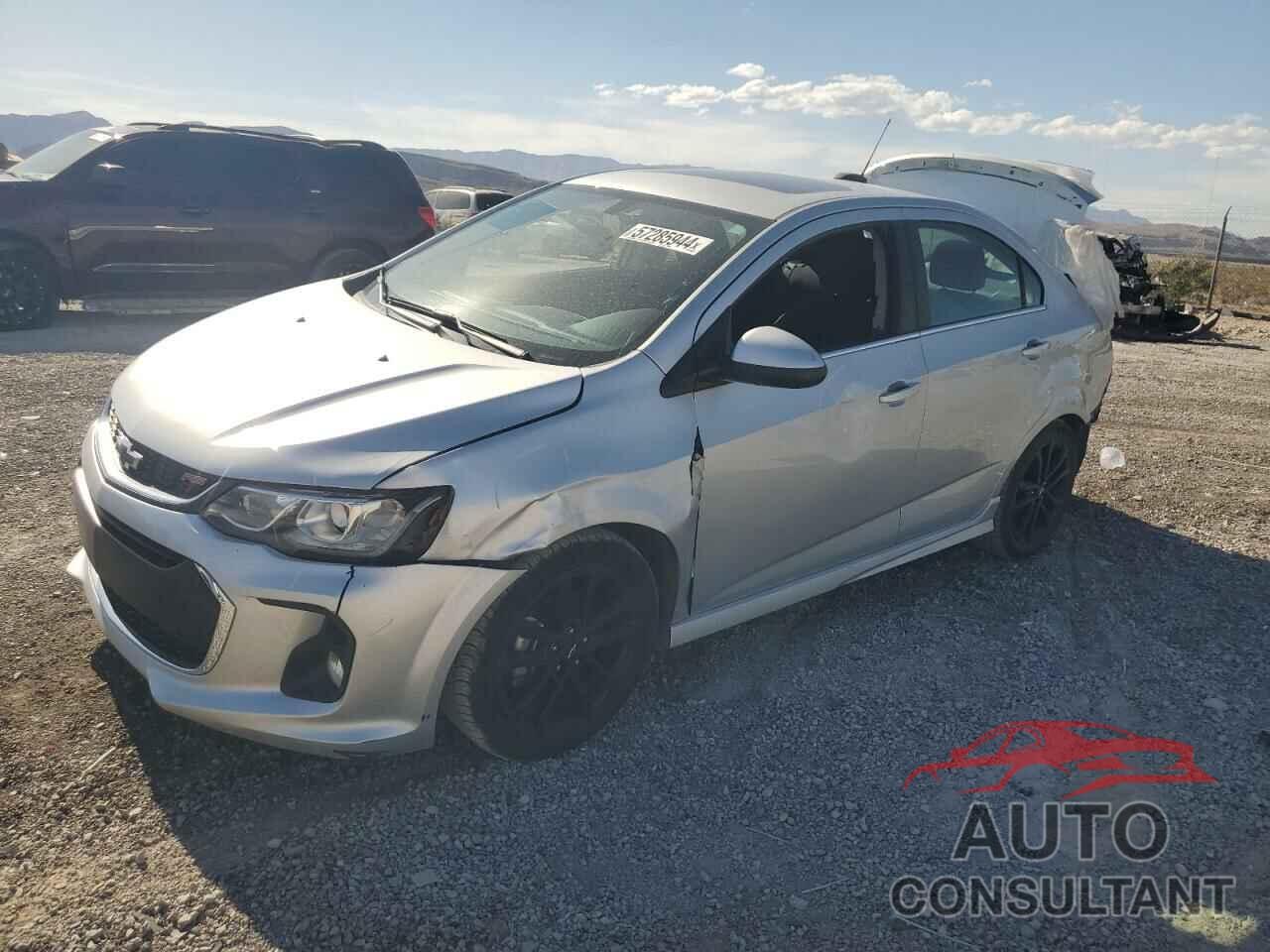 CHEVROLET SONIC 2018 - 1G1JD5SB7J4117484