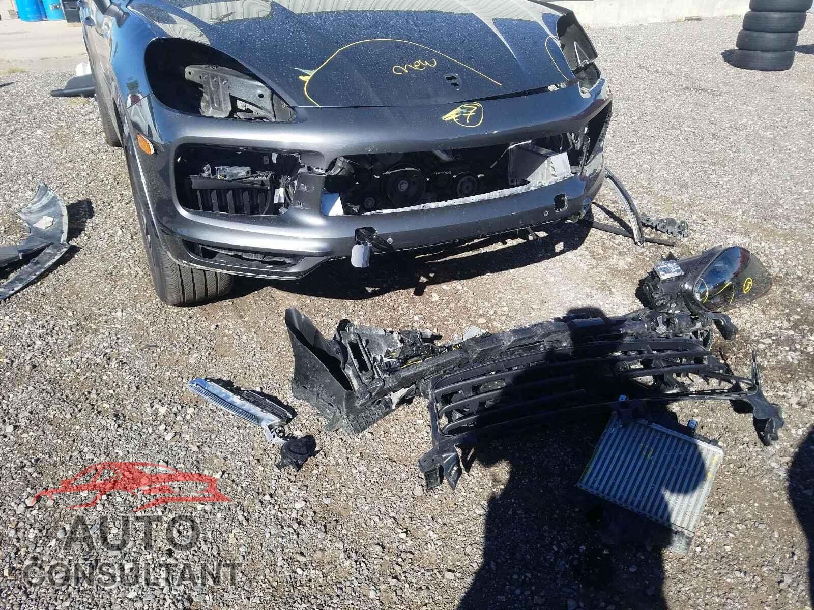 PORSCHE CAYENNE 2020 - WP1AA2AY2LDA10848