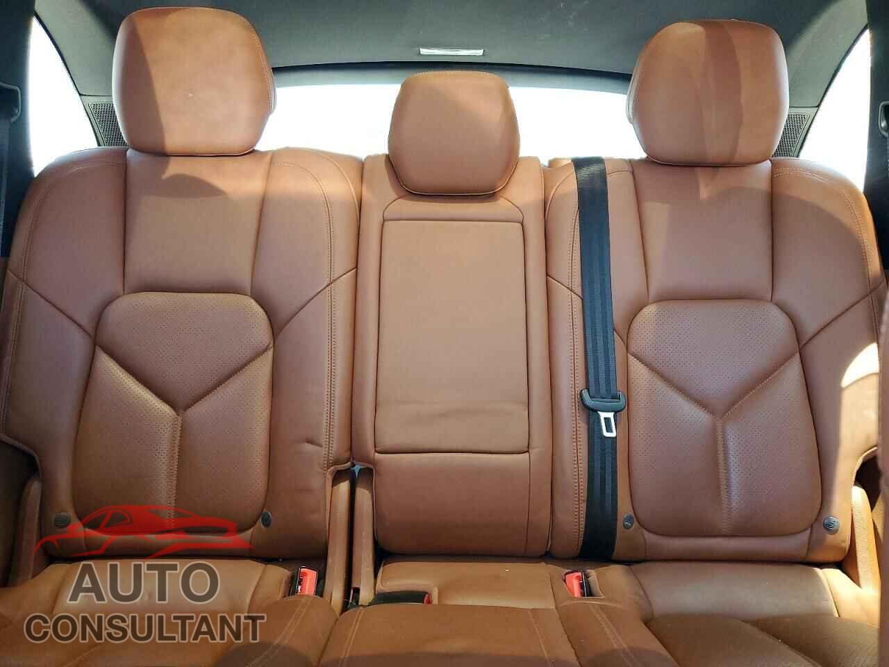 PORSCHE CAYENNE 2016 - WP1AE2A2XGLA64426