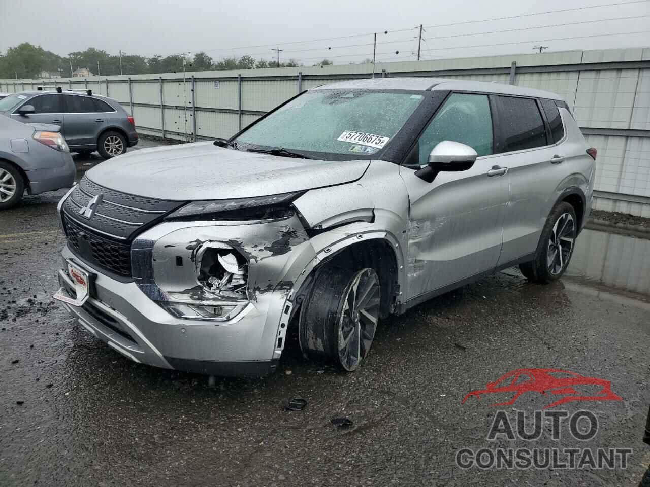 MITSUBISHI OUTLANDER 2022 - JA4J4UA85NZ042536