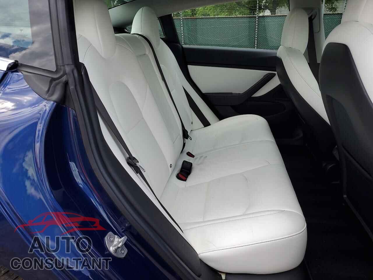 TESLA MODEL 3 2018 - 5YJ3E1EB2JF101042