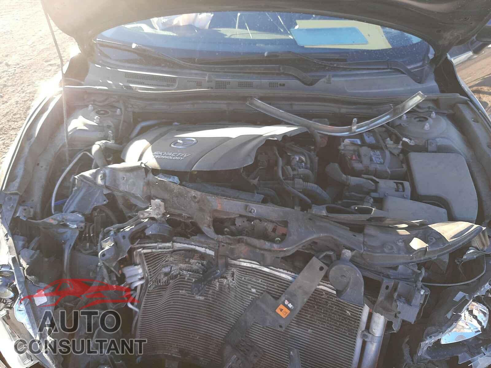 MAZDA 3 2017 - 3MZBN1V74HM149832