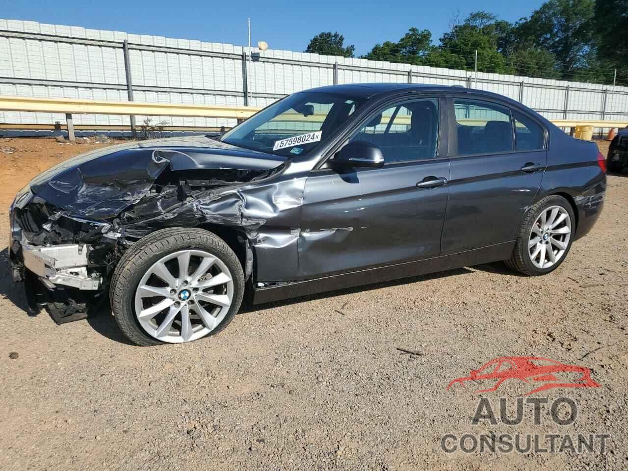 BMW 3 SERIES 2018 - WBA8A3C50JA494717