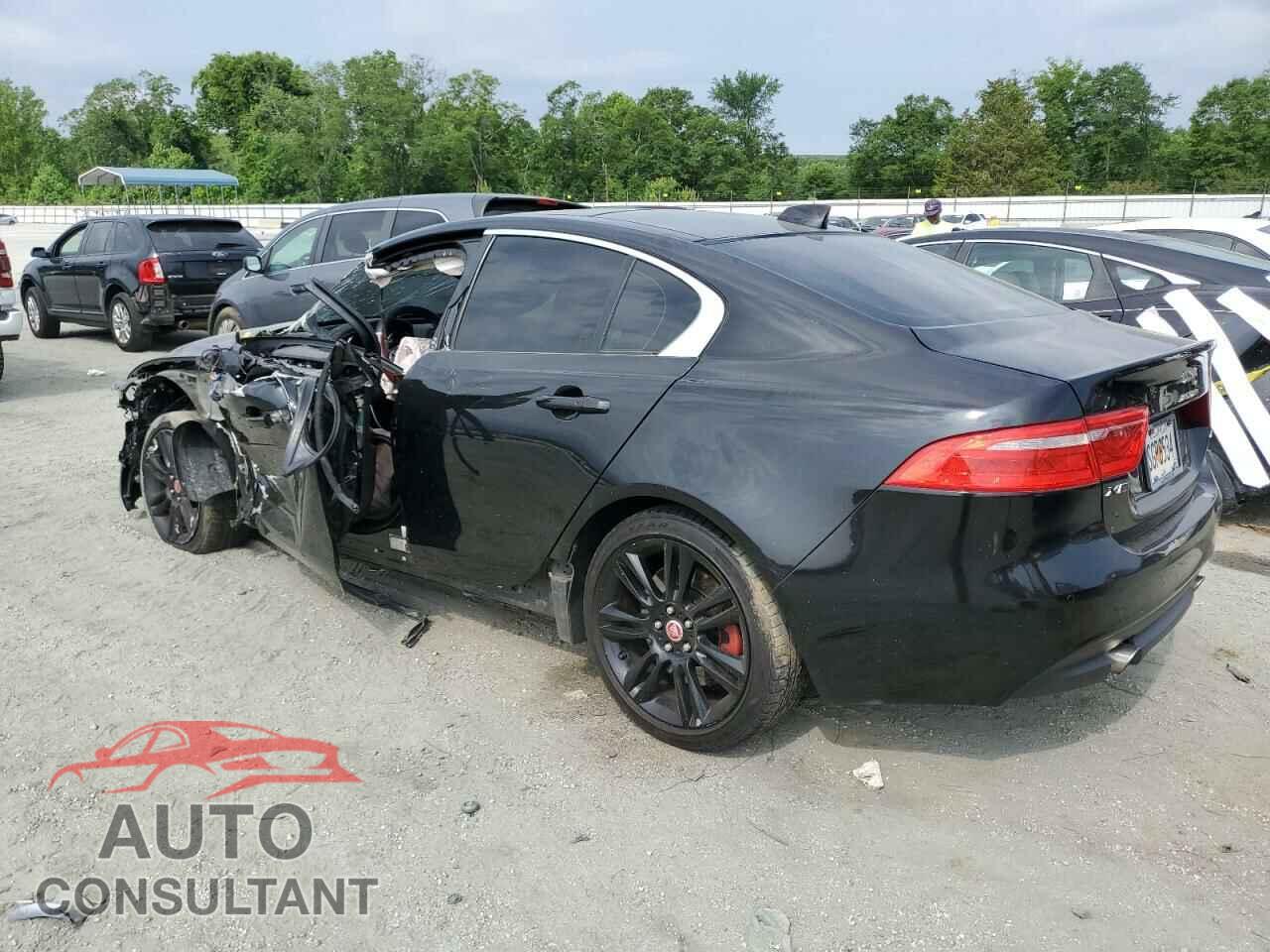 JAGUAR XE 2019 - SAJAE4FX2KCP46115