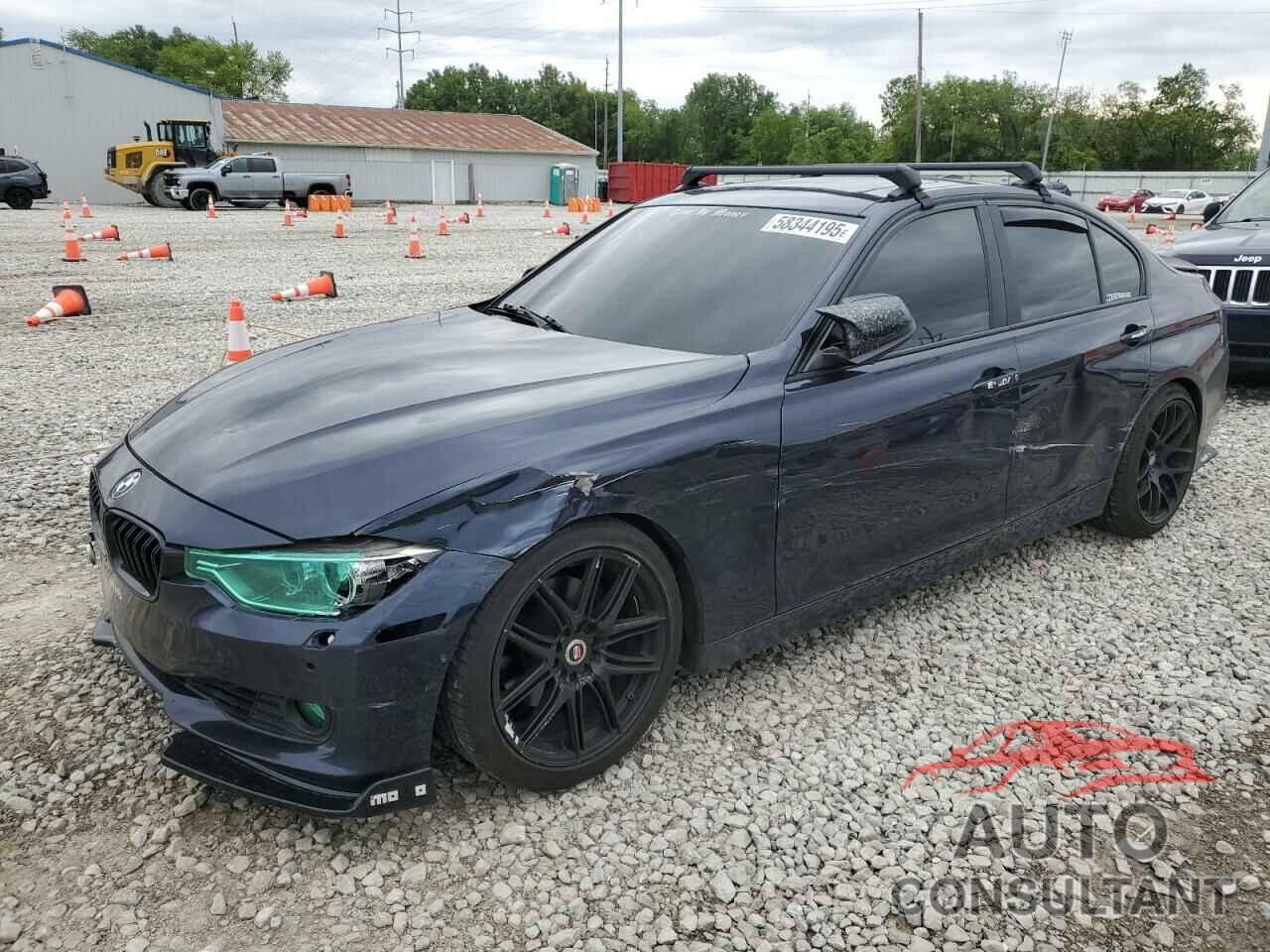 BMW 3 SERIES 2013 - WBA3B5G53DNP40332