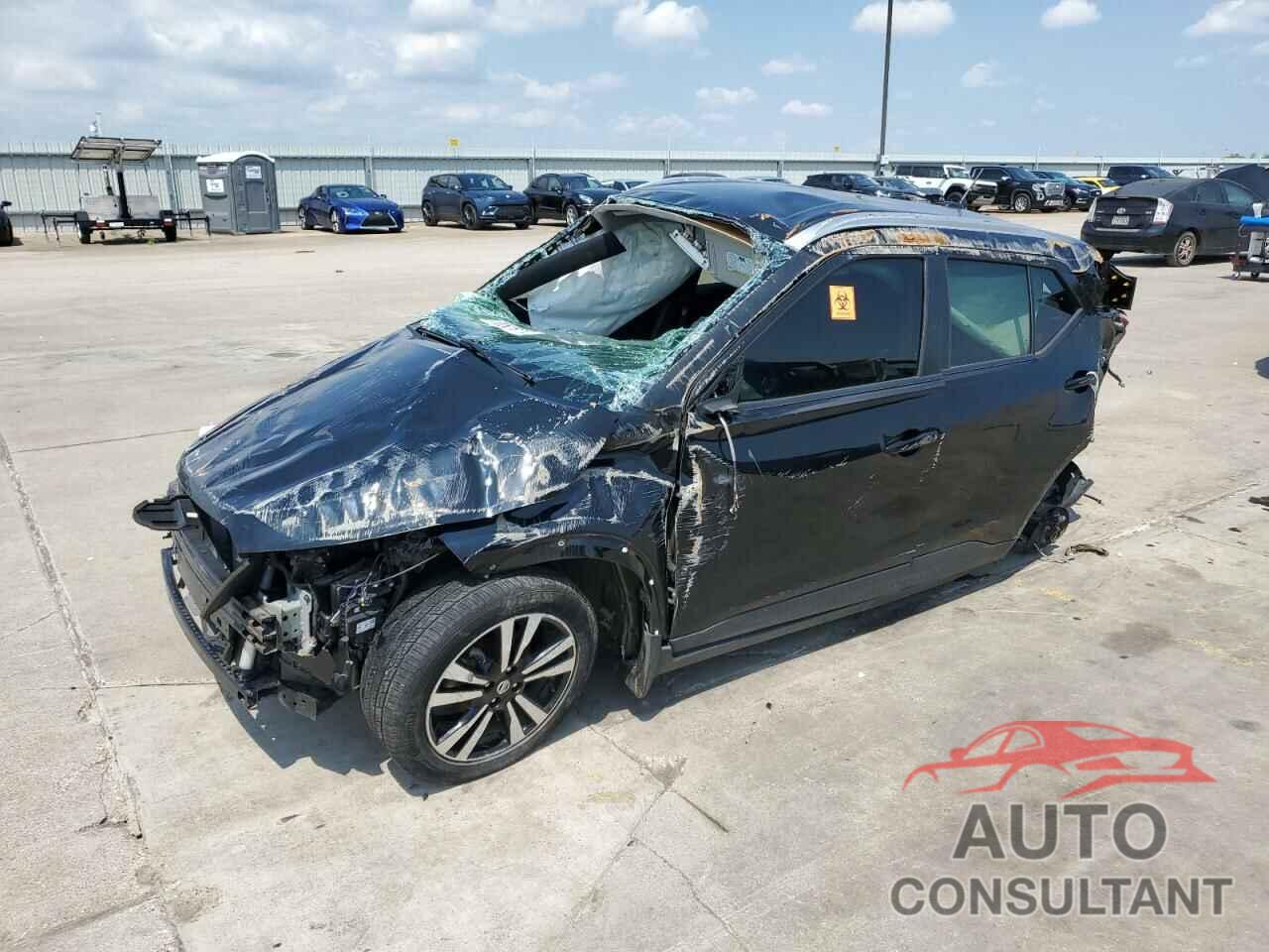 NISSAN KICKS 2018 - 3N1CP5CU7JL517565