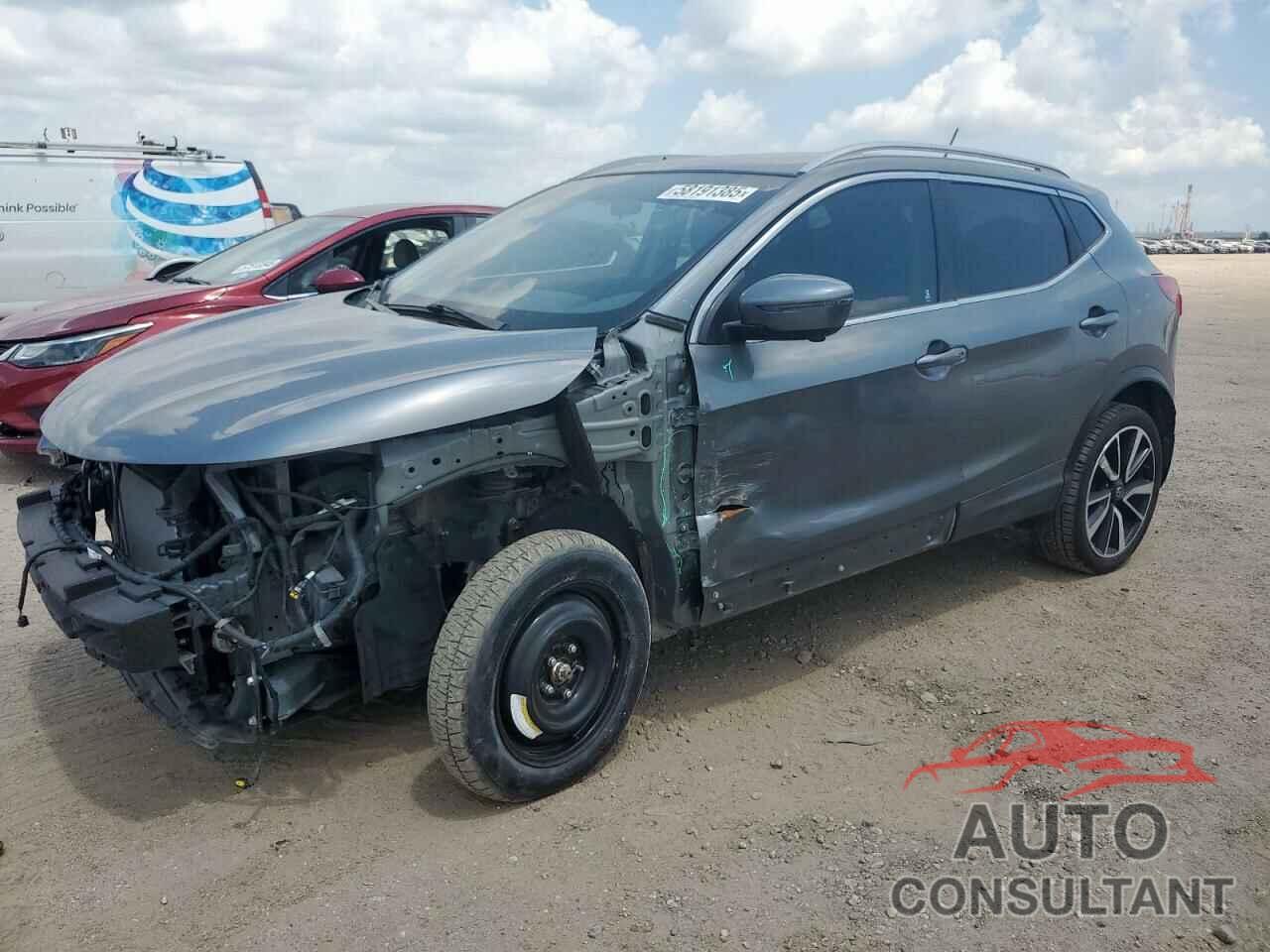 NISSAN ROGUE 2018 - JN1BJ1CP6JW104711