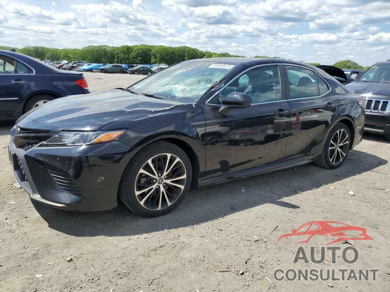 TOYOTA CAMRY 2018 - 4T1B11HK7JU581374