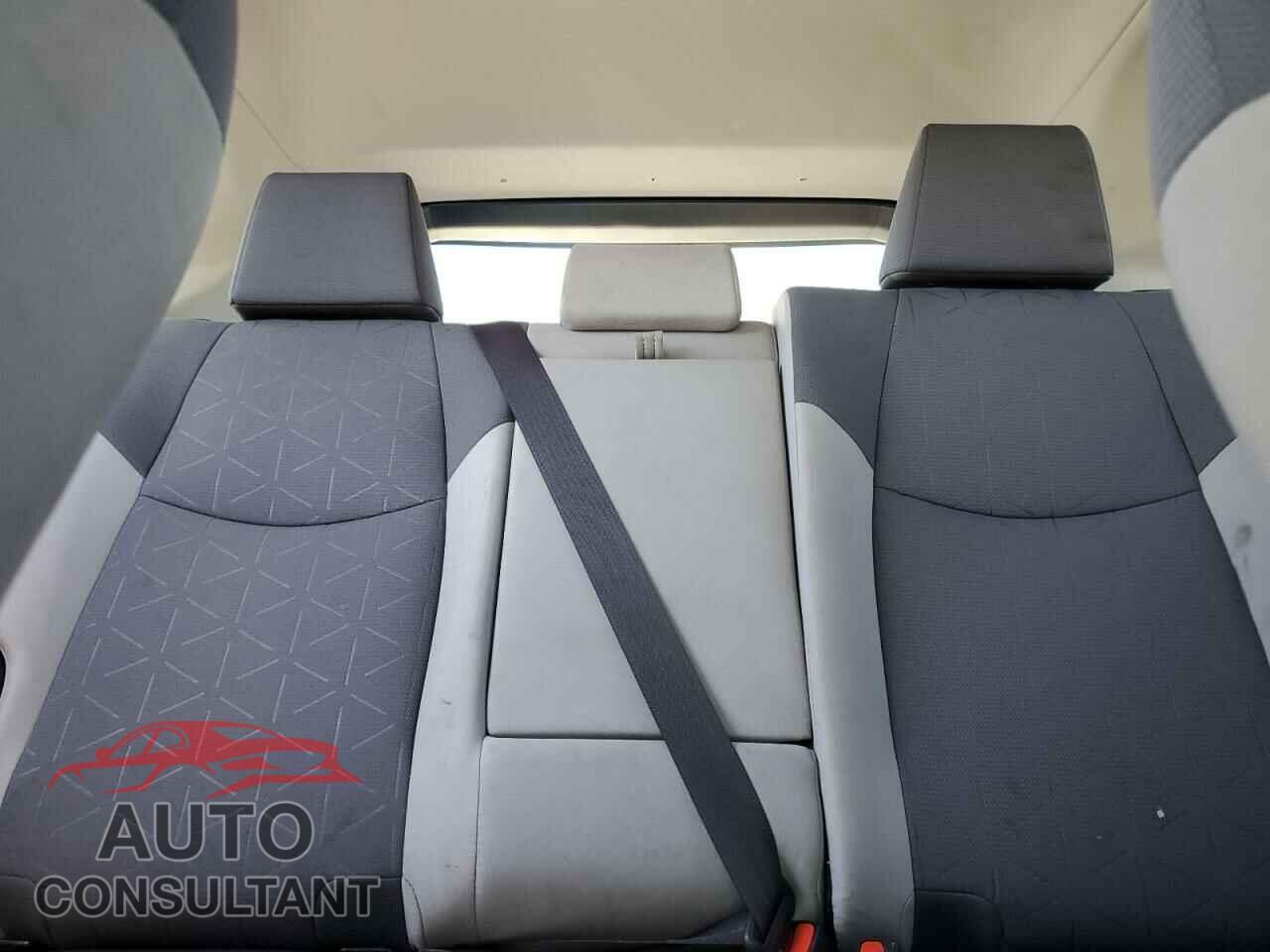 TOYOTA RAV4 2019 - JTMP1RFV3KD031211