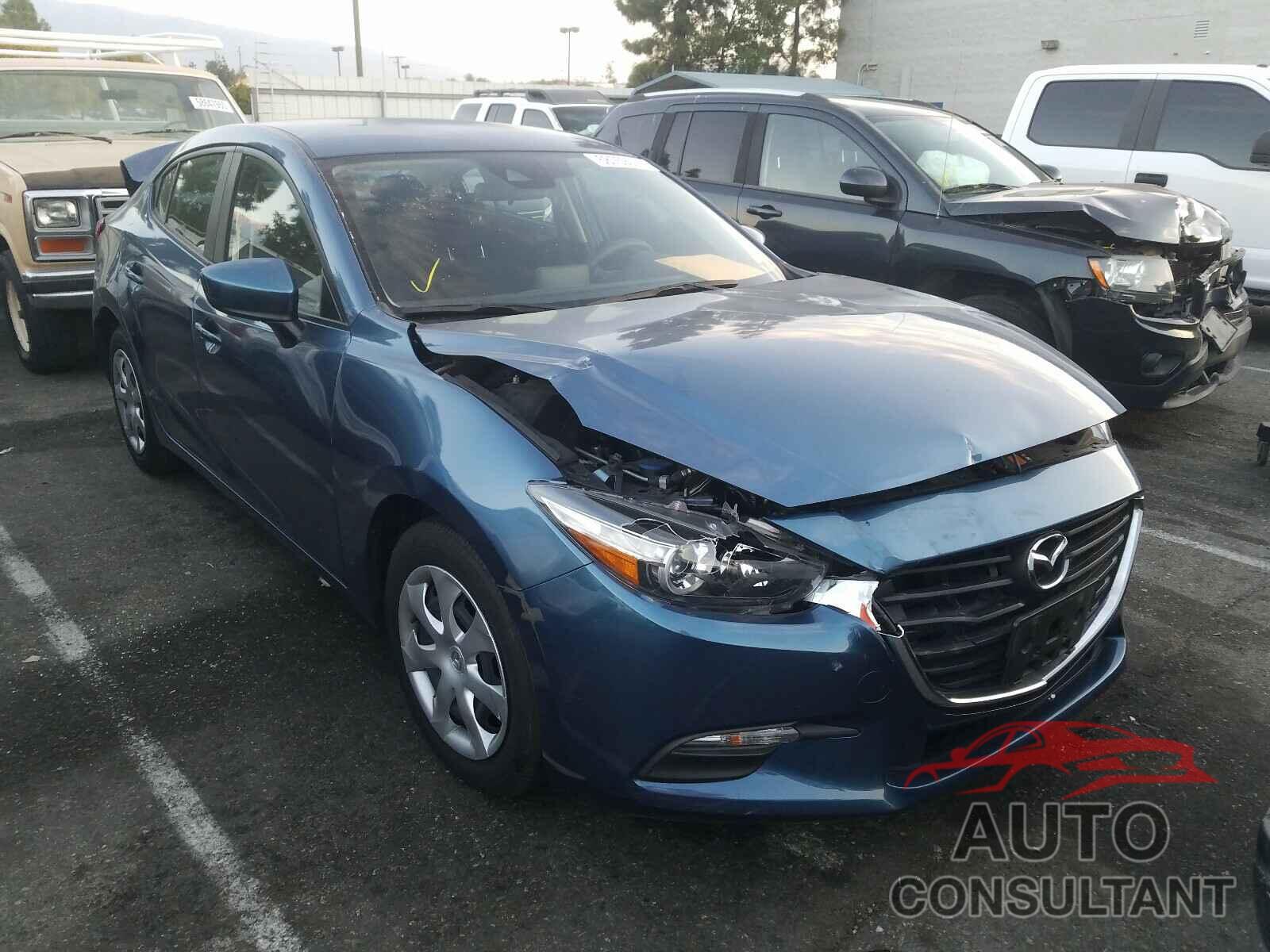 MAZDA 3 2018 - 3MZBN1U75JM166498