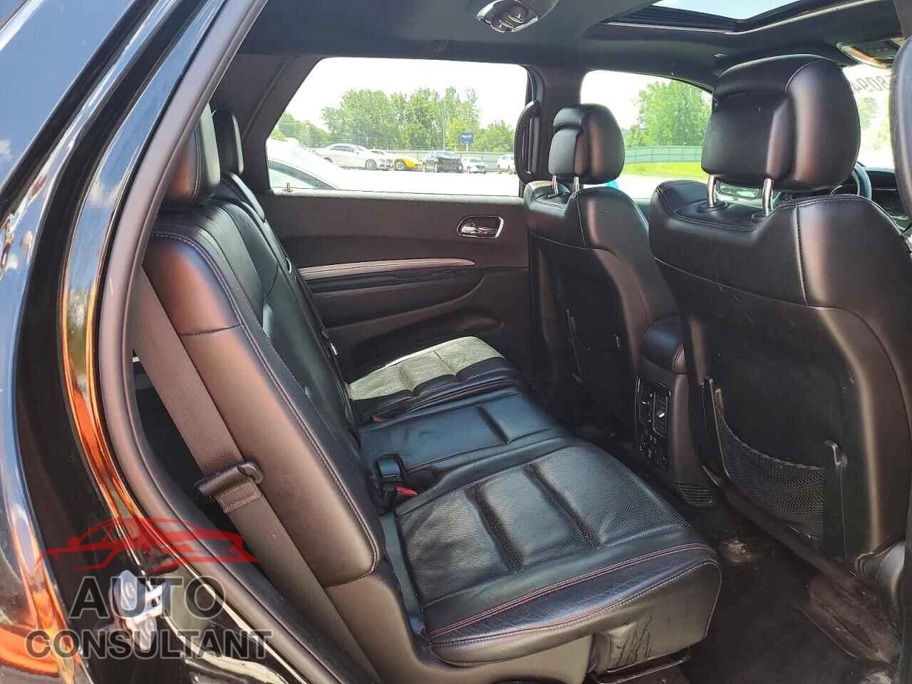 DODGE DURANGO 2018 - 1C4SDJCT4JC126631