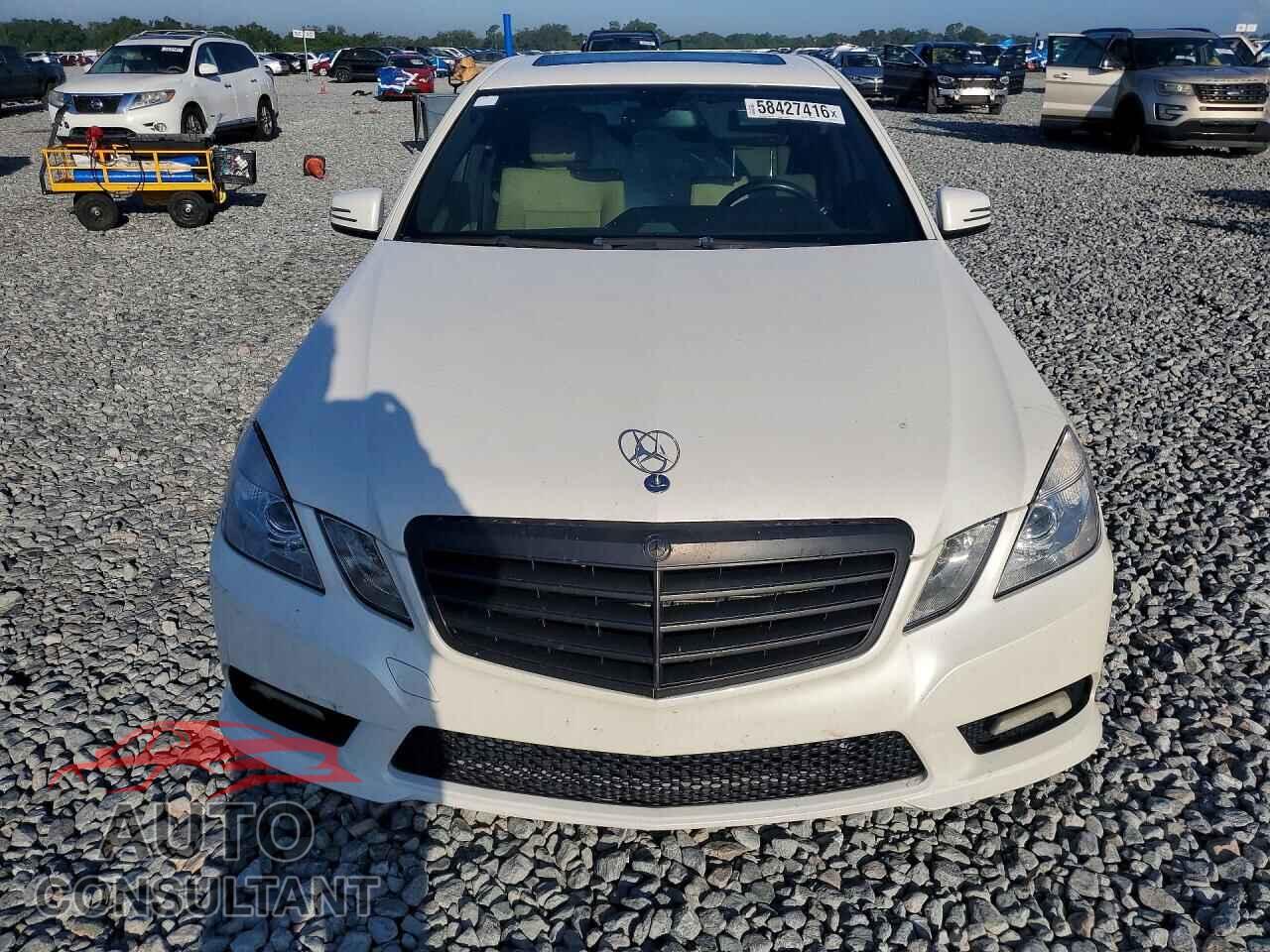 MERCEDES-BENZ E-CLASS 2011 - WDDHF2EB2BA399052