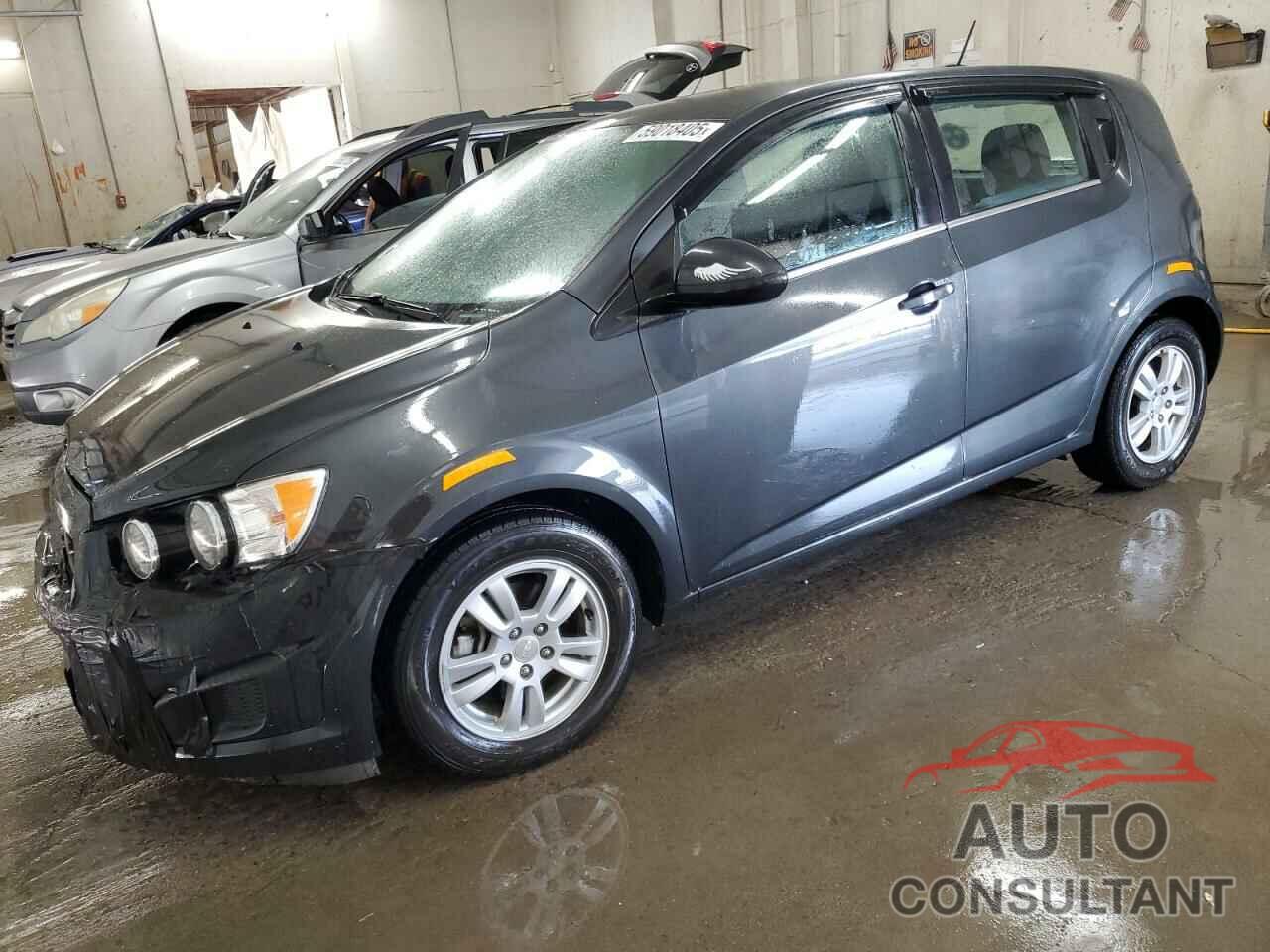 CHEVROLET SONIC 2015 - 1G1JC6SH2F4186748