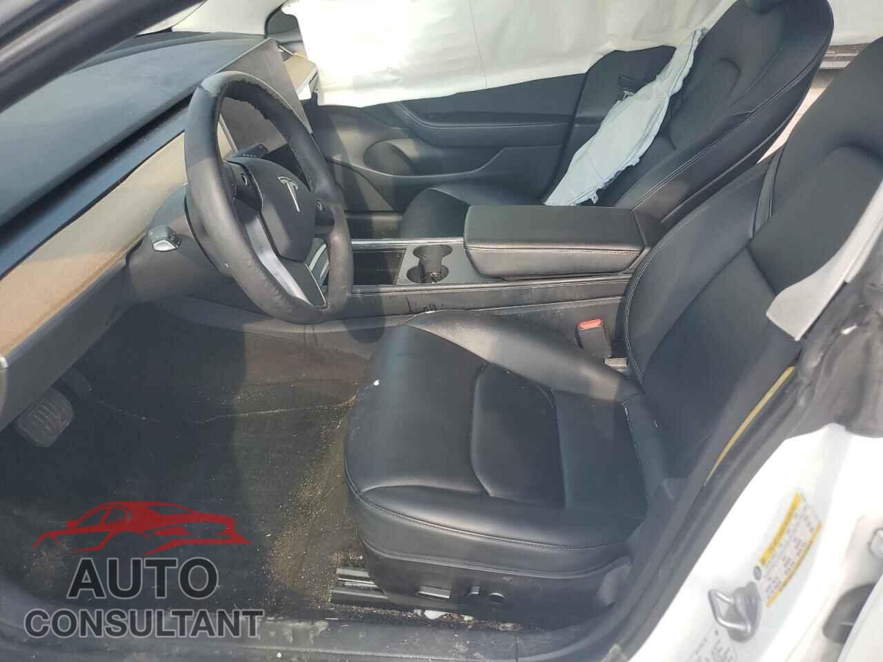 TESLA MODEL 3 2021 - 5YJ3E1EA2MF977475