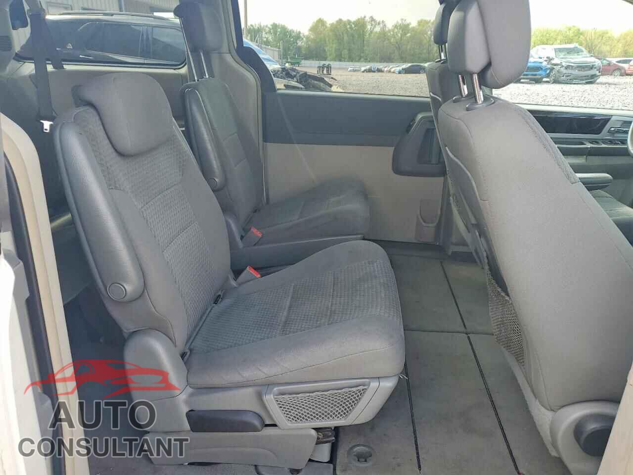 DODGE CARAVAN 2010 - 2D4RN5D12AR408793
