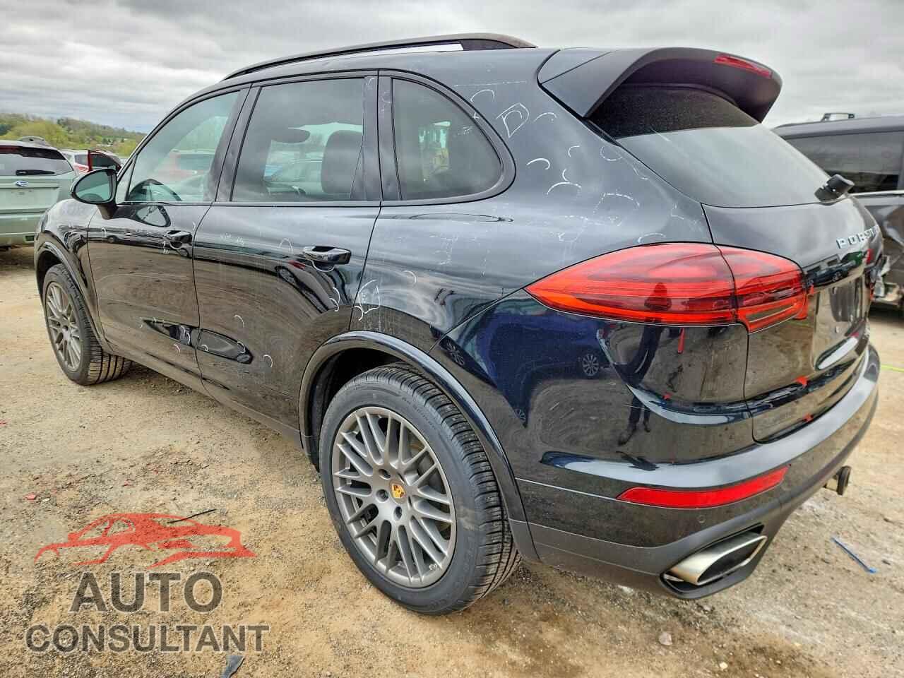 PORSCHE CAYENNE 2017 - WP1AA2A23HKA80325