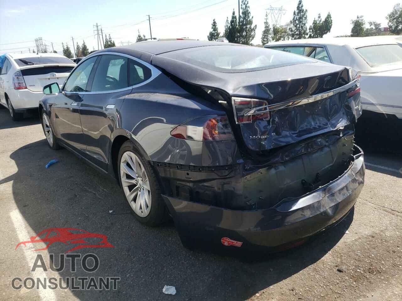TESLA MODEL S 2017 - 5YJSA1E17HF201422