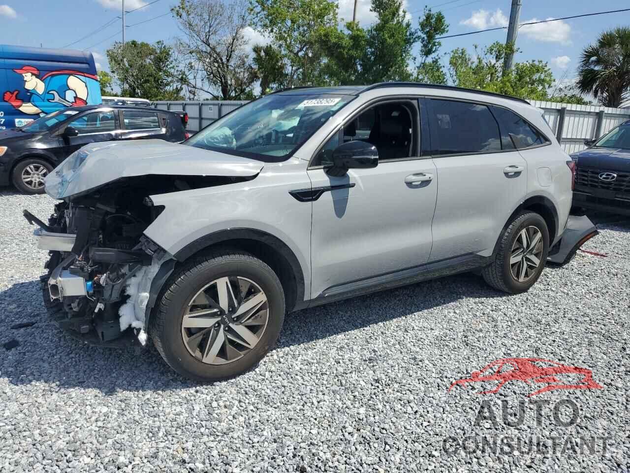 KIA SORENTO 2022 - 5XYRH4LF8NG123537