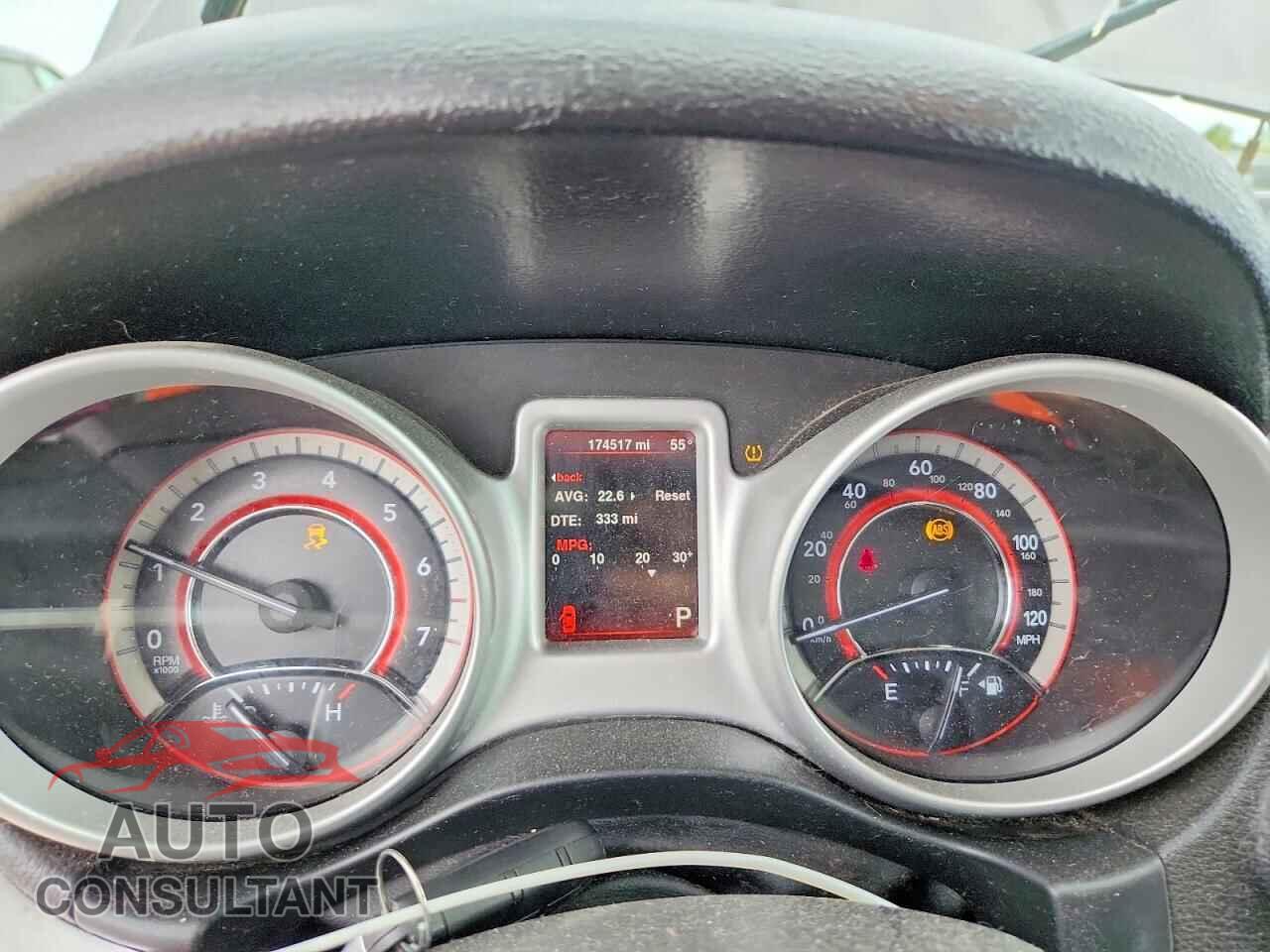 DODGE JOURNEY 2015 - 3C4PDCBB2FT741992