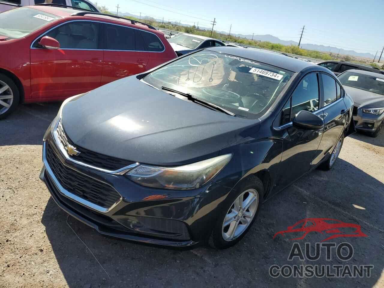 CHEVROLET CRUZE 2018 - 1G1BE5SM1J7108927