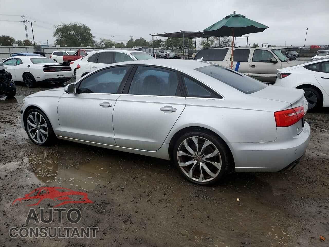 AUDI A6 2013 - WAUGFAFC1DN038122