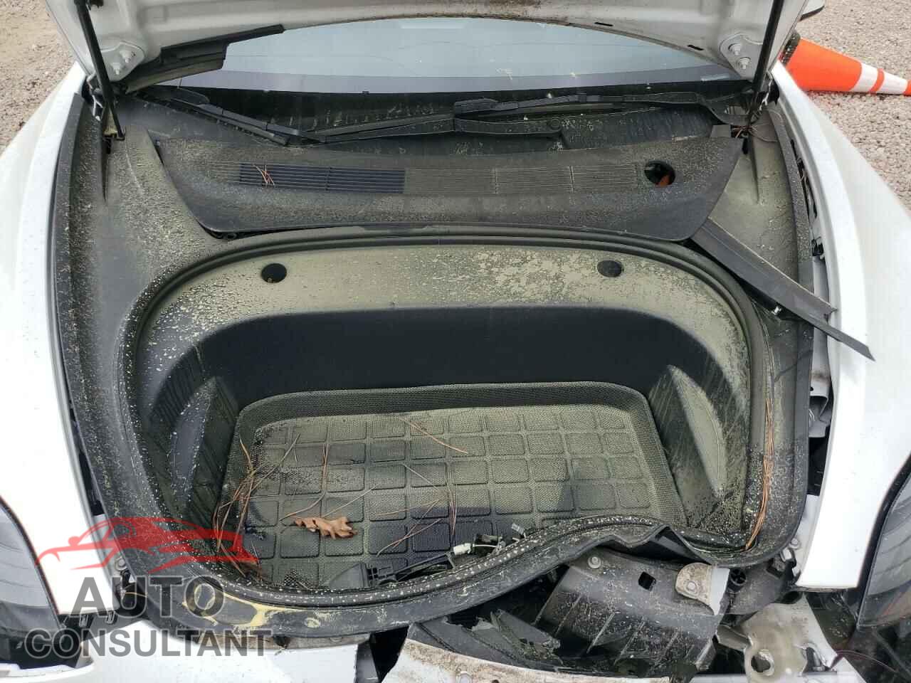 TESLA MODEL 3 2023 - 5YJ3E1EC4PF472320