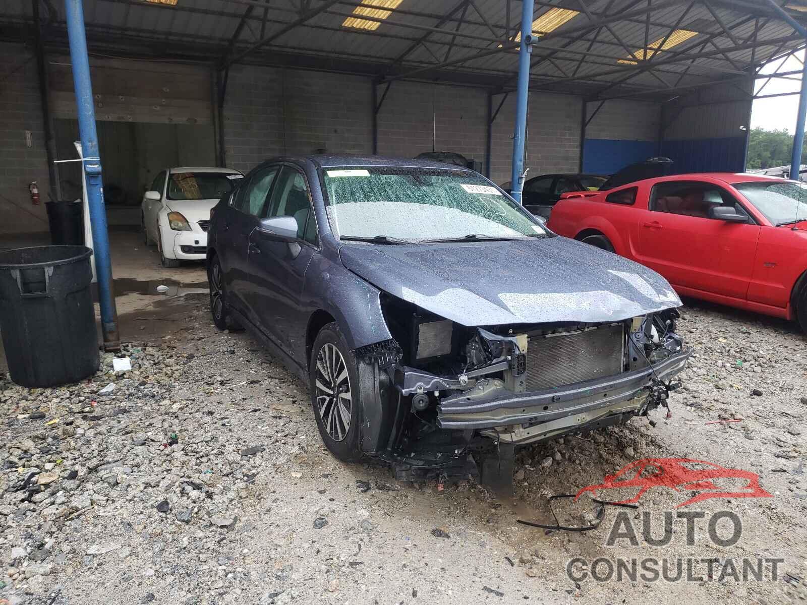 SUBARU LEGACY 2018 - 4S3BNAF62J3033383