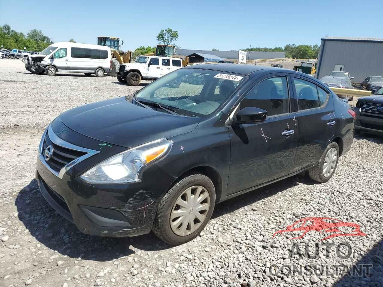 NISSAN VERSA 2018 - 3N1CN7AP3JL834516