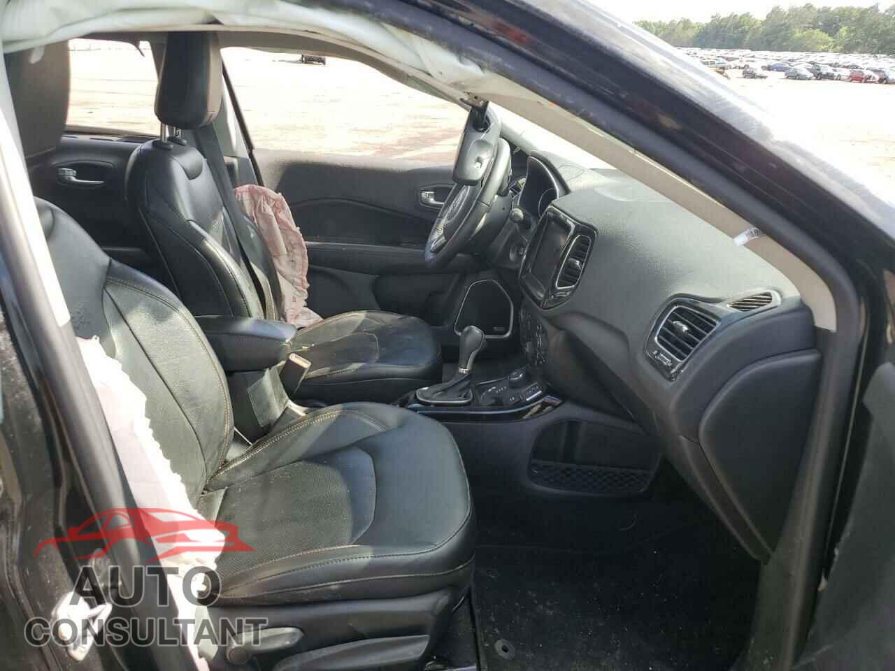 JEEP COMPASS 2018 - 3C4NJDCB6JT319253