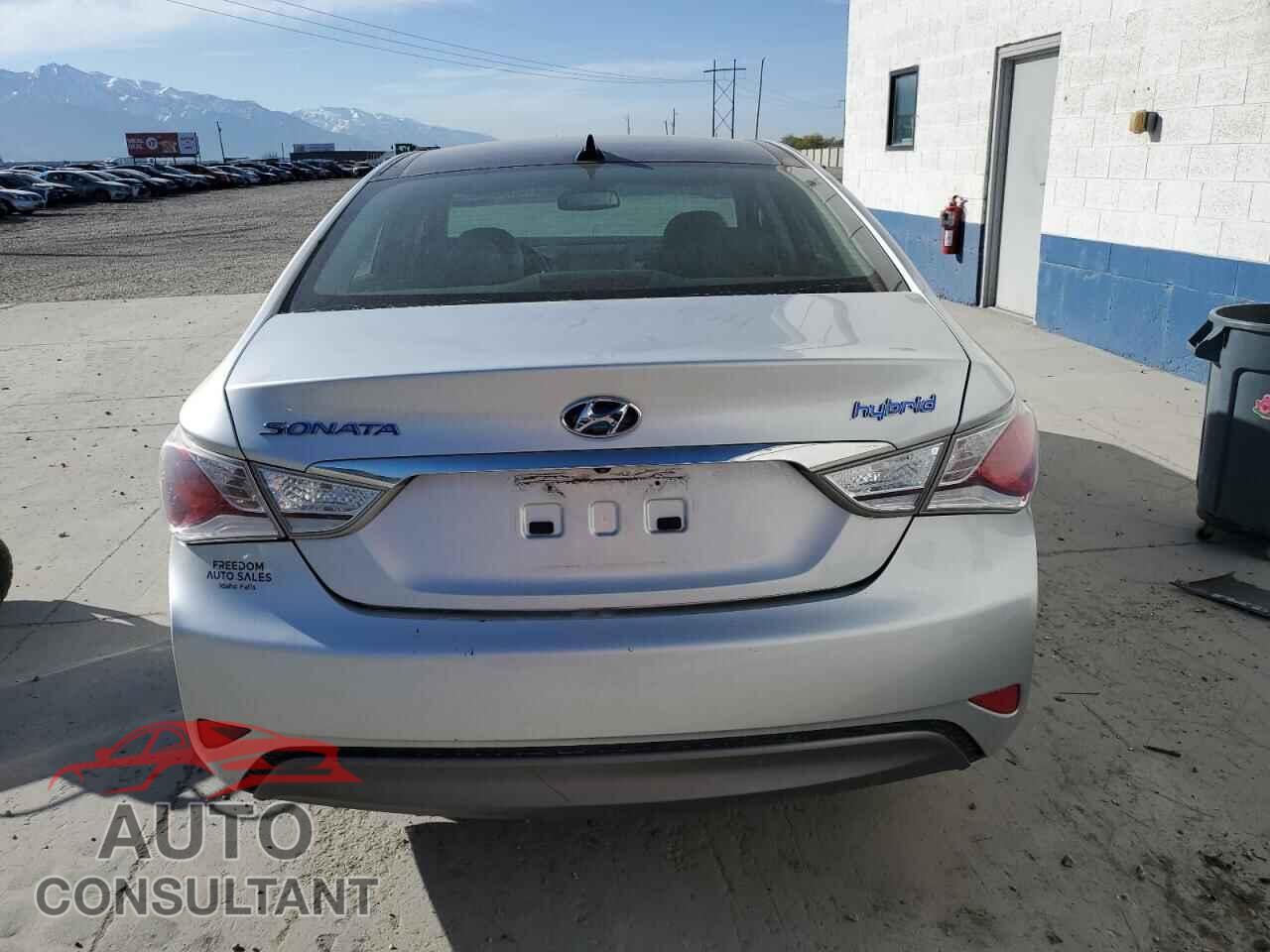 HYUNDAI SONATA 2012 - KMHEC4A40CA046878