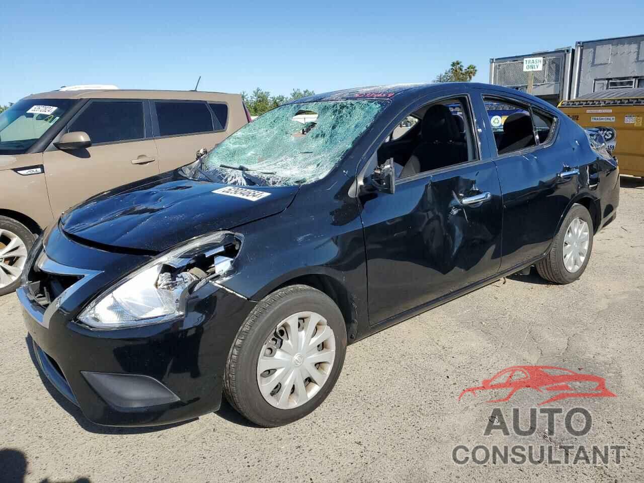 NISSAN VERSA 2017 - 3N1CN7AP5HL839579